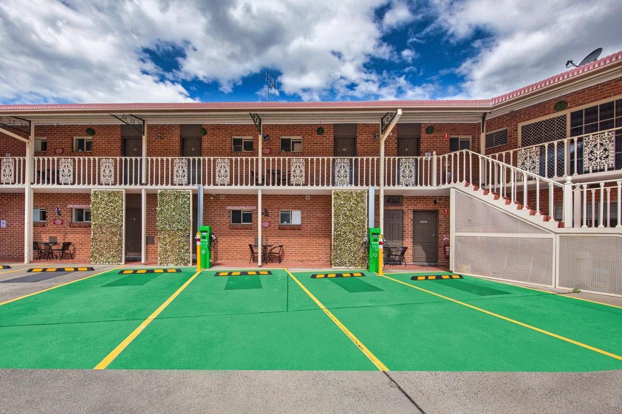 Hamilton'S Queanbeyan Motel Exterior foto